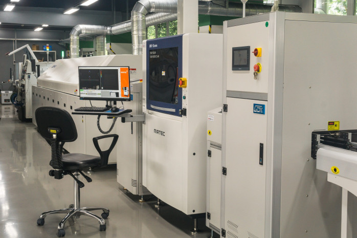 production line for printed circuit board, automatic chip mounter